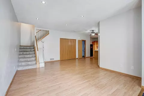 4092 Meadowlark Curv, Eagan, MN 55122 photo 6
