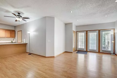 4092 Meadowlark Curv, Eagan, MN 55122 photo 7