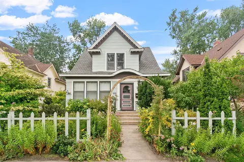 1610 Madison St NE, Minneapolis, MN 55413