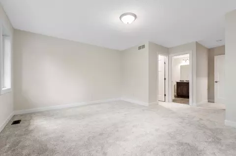 1393 Cleome Ln, Eagan, MN 55123 photo 10