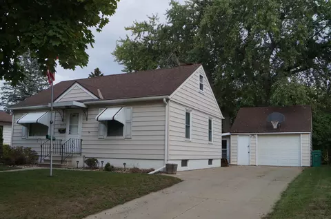 1802 2nd St NE, Austin, MN 55912