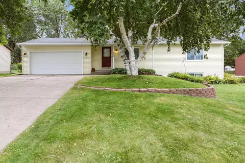 2806 Riviera Dr S, White Bear Lake, MN 55110