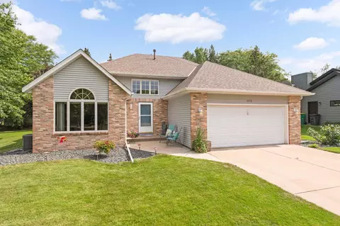 1175 Walnut Creek Dr N, Stillwater, MN 55082