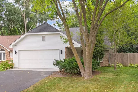 18701 Clear View Dr, Minnetonka, MN 55345