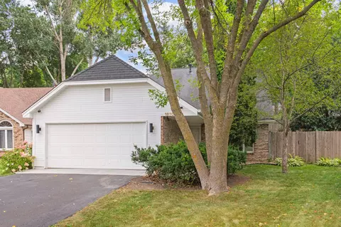 18701 Clear View Dr, Minnetonka, MN 55345