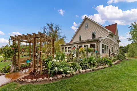 52331 Fairfield Ave, Rush City, MN 55069