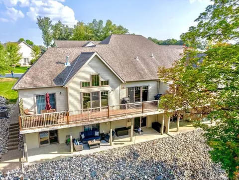 2154 Shady Ln, Detroit Lakes, MN 56501
