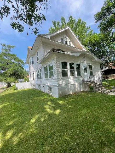 305 Howard St, Frost, MN 56033