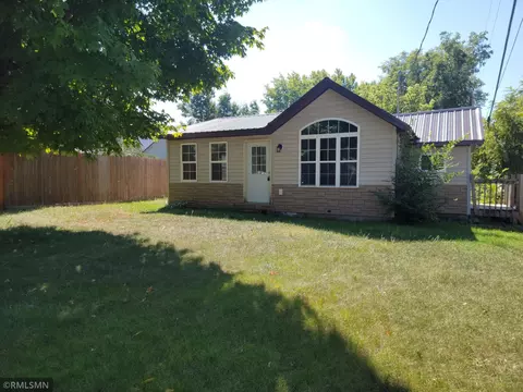 15 5th Ave S, Long Prairie, MN 56347
