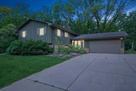 11605 61st Ave N, Plymouth, MN 55442