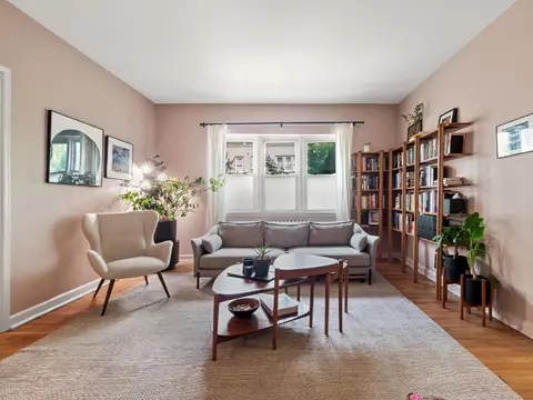 3140 W Bde Maka Ska Blvd #115, Minneapolis, MN 55416