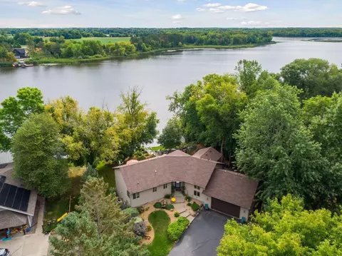 32585 Flanders St NE, Cambridge, MN 55008
