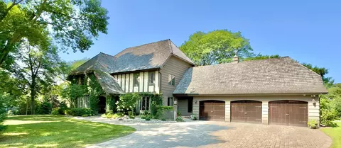 5852 Long Brake Trl, Edina, MN 55439