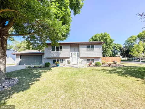 2100 22nd Ave SW, Willmar, MN 56201