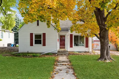 313 5th Ave N, Hopkins, MN 55343
