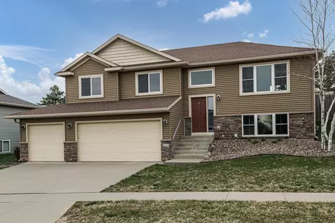 5343 Ridgeway Rd NW, Rochester, MN 55901