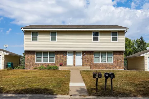 1418 Poppyseed Dr, New Brighton, MN 55112