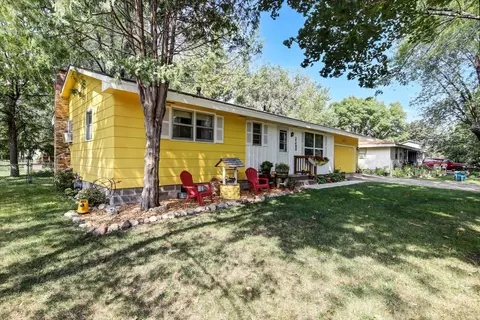 616 Baxter St N, Champlin, MN 55316 photo 2