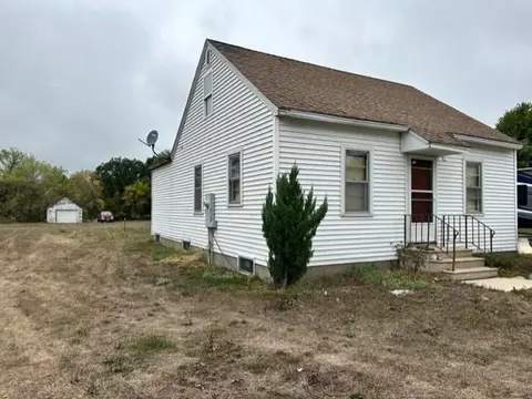 26421 540th Ave, Austin, MN 55912