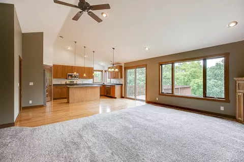 2183 Rushmore Dr, River Falls, WI 54022 photo 4