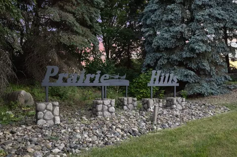 21090 Prairie Hills Ln, Prior Lake, MN 55372