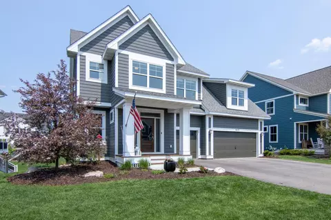 9177 Red Oak Trl, Woodbury, MN 55129
