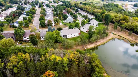 2135 Kennedy Dr, Faribault, MN 55021 photo 2