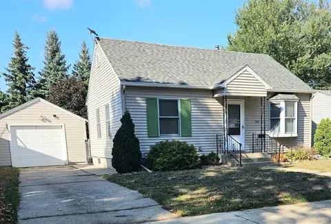 906 13th Ave SW, Austin, MN 55912