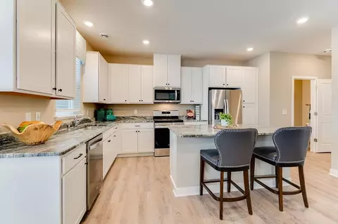 13872 Kaylemore Trl, Rosemount, MN 55068