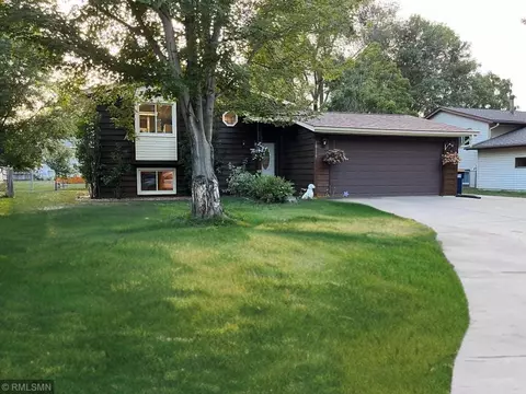 18135 Emerald Trl, Farmington, MN 55024