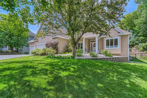 3829 Tessier Trl, Vadnais Heights, MN 55127