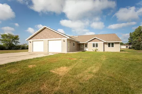 5172 S Riverview Dr NE, Carlos, MN 56319
