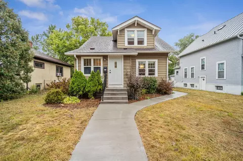 1689 Iglehart Ave, Saint Paul, MN 55104