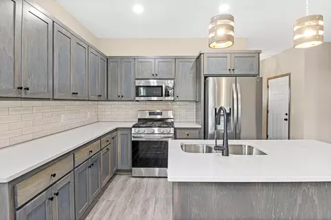 2870 Eastview Ct, Anoka, MN 55303
