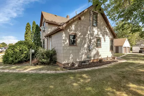 316 3rd Ave S, Cold Spring, MN 56320
