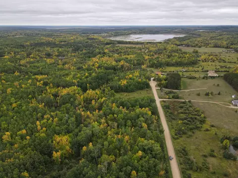 38923 Christie Ln, Cohasset, MN 55721