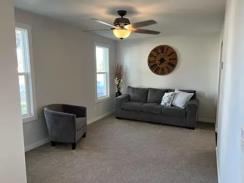 103 5th Ave E, Ellendale, MN 56026 photo 3