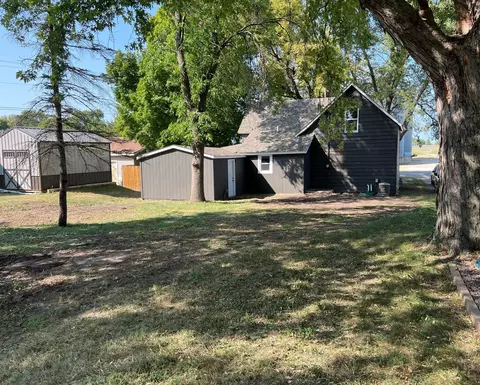 103 5th Ave E, Ellendale, MN 56026 photo 2