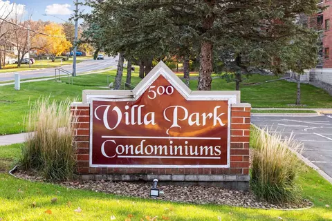 500 County Road B W #322, Roseville, MN 55113