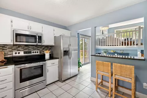 9603 Parkside Trl, Champlin, MN 55316