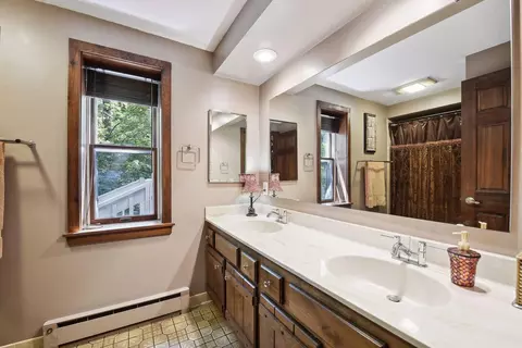 3735 S Hills Dr, Eagan, MN 55123 photo 29