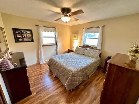 408 S 2nd St, Olivia, MN 56277 photo 4