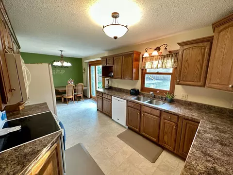 408 S 2nd St, Olivia, MN 56277 photo 3
