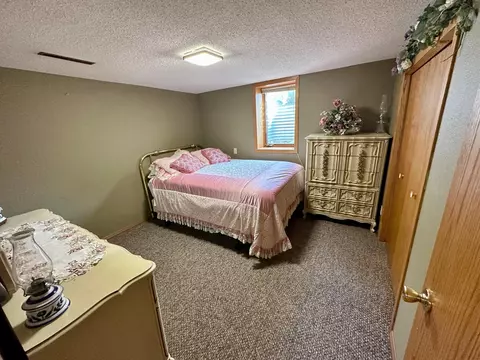 408 S 2nd St, Olivia, MN 56277 photo 15