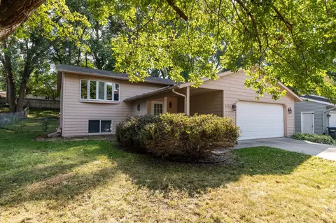 3734 8th St NW, Rochester, MN 55901