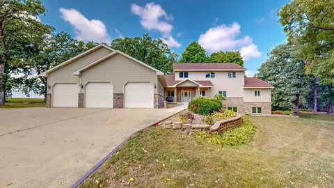 127 Line St S, Wykoff, MN 55990