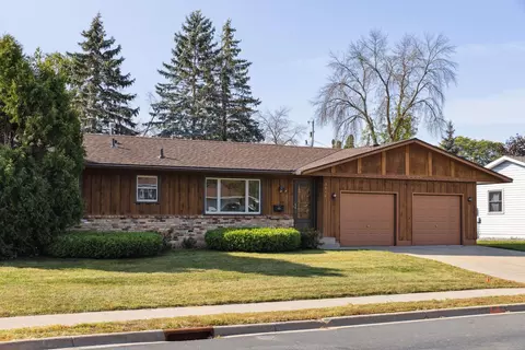 3640 75th St E, Inver Grove Heights, MN 55076