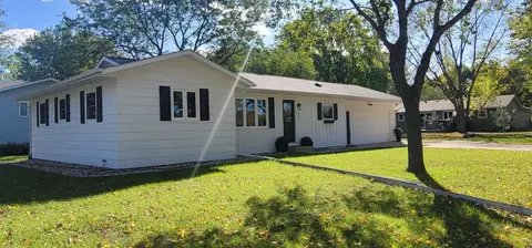 901 S 2nd St S, Marshall, MN 56258 photo 2