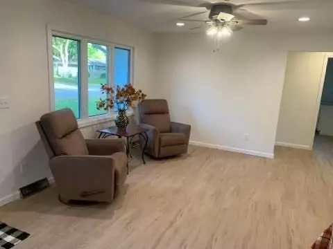 901 S 2nd St S, Marshall, MN 56258 photo 4