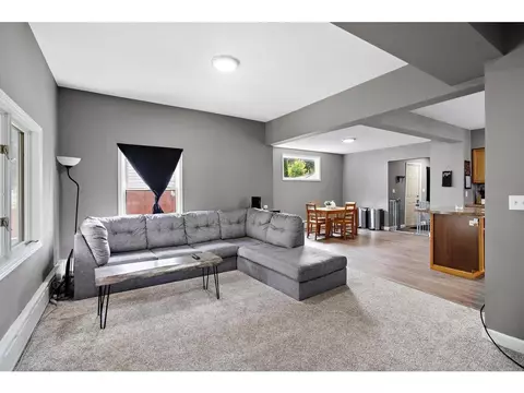 732 Lawson Ave E, Saint Paul, MN 55106